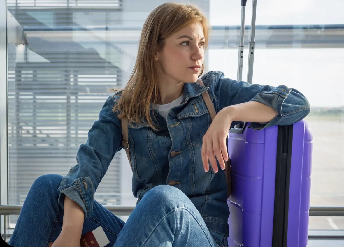 Девушка хочет мигрировать из России